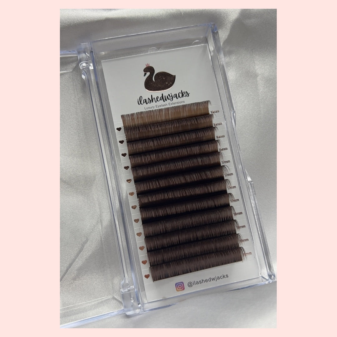 Brown 0.05 D Volume Lash Extension Trays