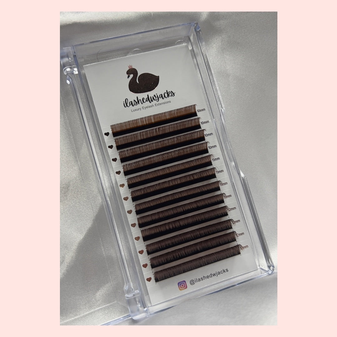 Brown 0.05 D Volume Lash Extension Trays